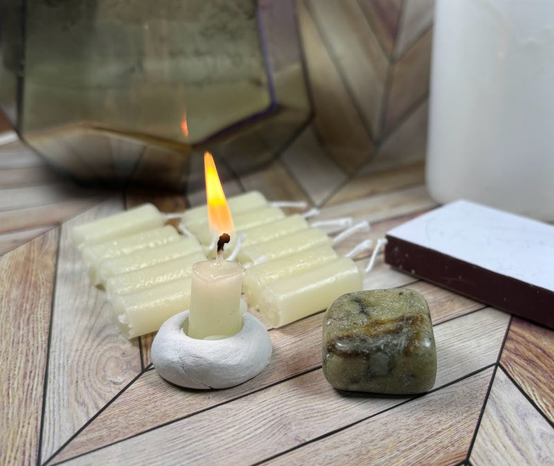 15-Minute Candle Meditation with Jade Closer