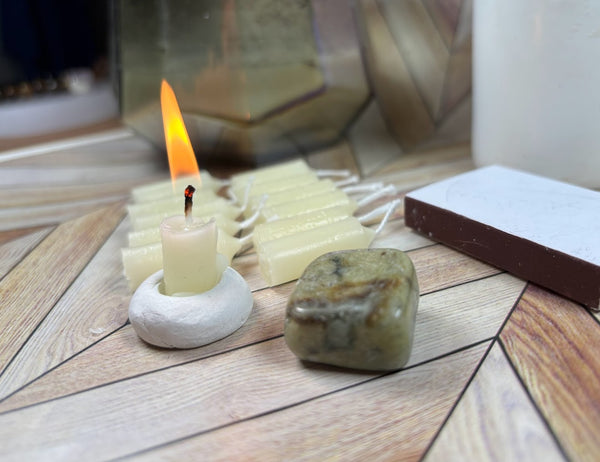 15-Minute Candle Meditation with Jade Lit