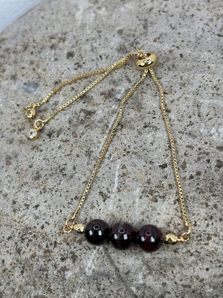 January Birthstone with Garnet Crystal with Adjustable Slider Zoom Out