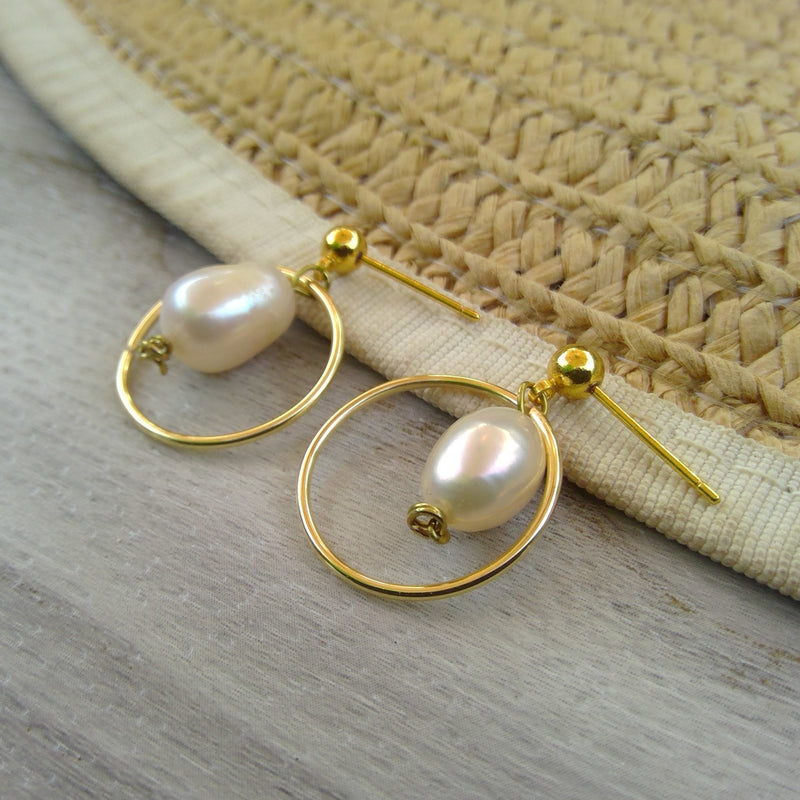 Baroque Pearl Dangle Earrings