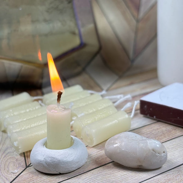 15-Minute Candle Meditation with White Quartz Lit